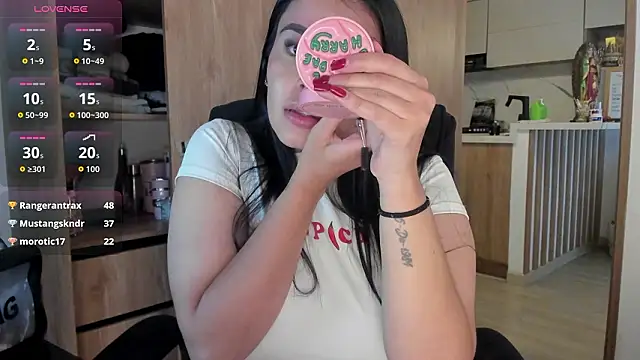 keyn_laurent_1 élő XXX-chatje