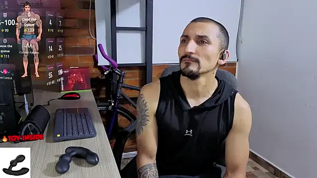 Marck_Muscle Webcam show