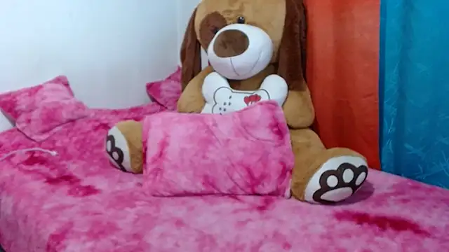 Cristal_w Live XXX Chat