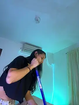 ninaht Show in webcam