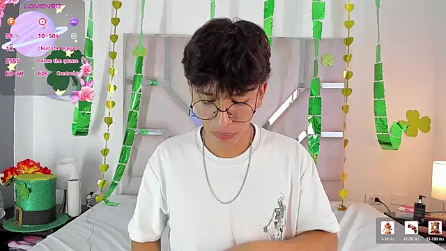 Chat XXX en directo de Angel_Lux