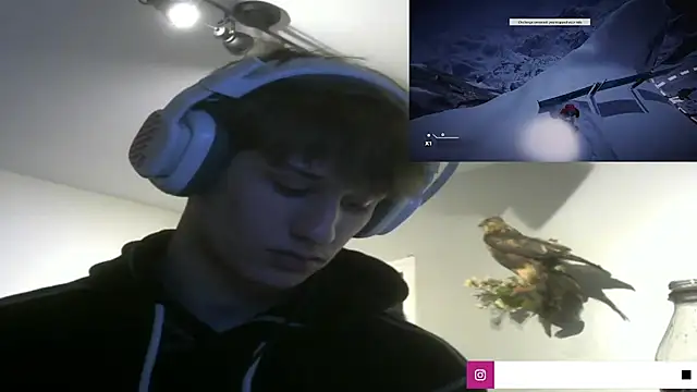 yourwhiteboy1 Live XXX Chat