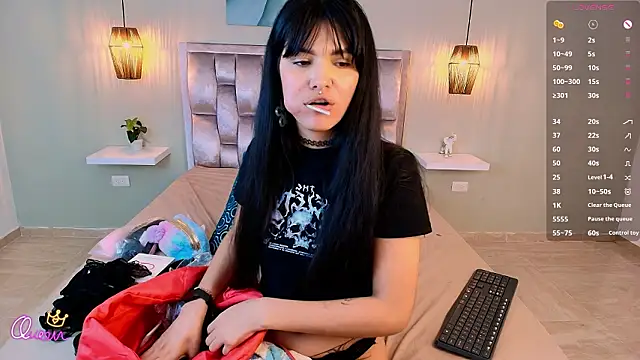 Show modela aisha_sakina na web-kameri