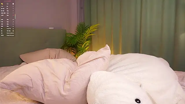 ShantellAngulo's Live XXX Chat