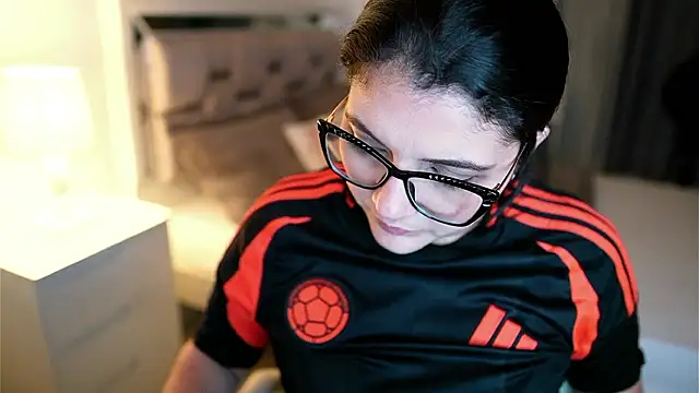 Czat XXX na żywo – Camilaa_bueno