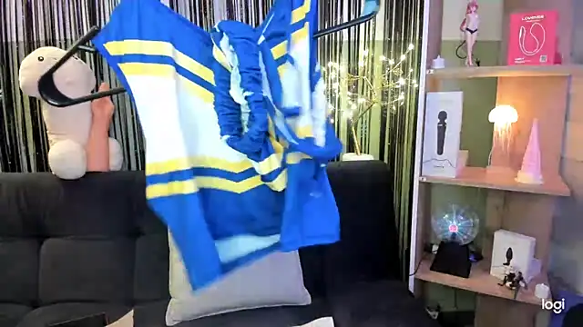 lilly_sweett 现场XXX聊天