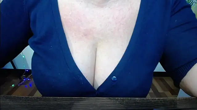 BlondyLeeBest: вебкам-шоу