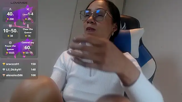 Czat XXX na żywo – KittyKardy