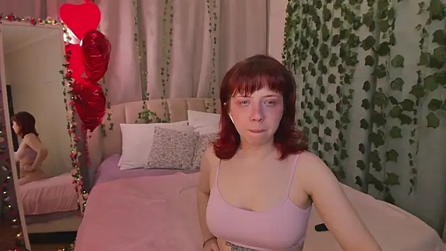 Chat +18 de Love_is_Lola ao vivo