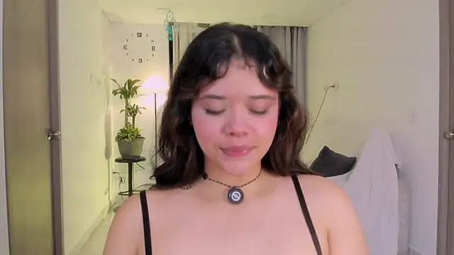 XXX chat uživo modela NikaVelvet1