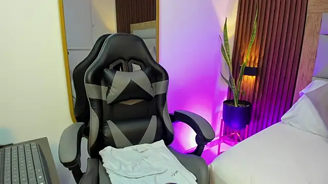 mia_watsonn_ – Live XXX-chat