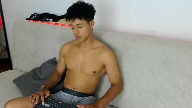 Онлайн чат XXX _Alex_Colton