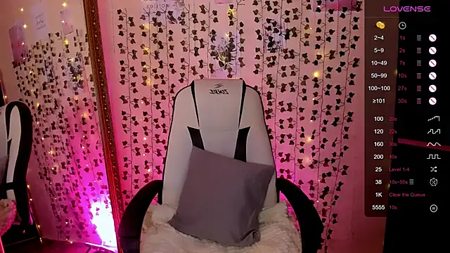 Czat XXX na żywo – Evaa_Grey