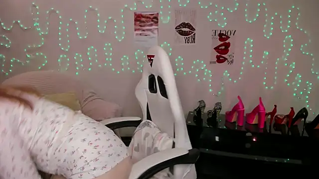 Katrys: απευθείας συνομιλία ΧΧΧ