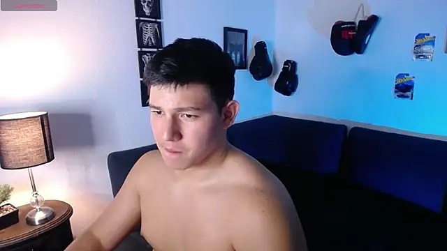 JamesCr_ Live XXX-Chat