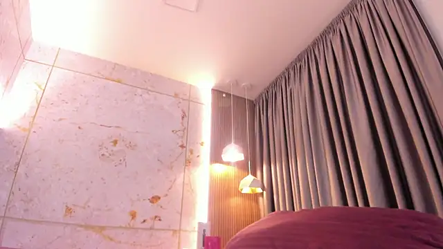 Chat XXX en directo de Lushi_Love