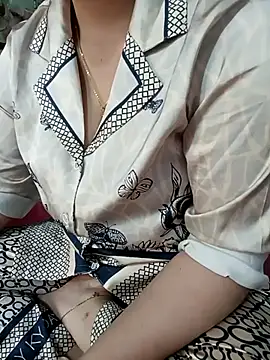 Emily-lonely's Live XXX Chat