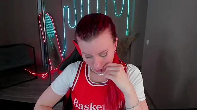 Chat XXX en directo de RinaFox__