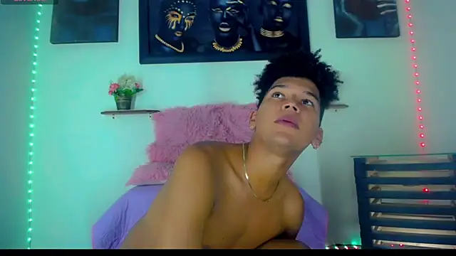 Chatroom XXX en direct de Sebastian_-D