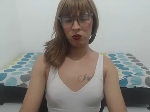 estefania224's Live Sex Cam Show