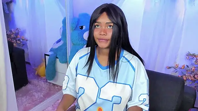 XXX chat uživo modela Angel_Belll