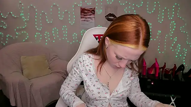 แชท XXX สดของ Katrys