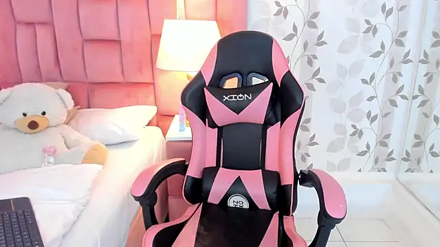 EllaEvanz Chat XXX in diretta