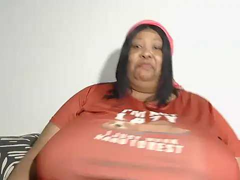 nancy111 Chat XXX in diretta