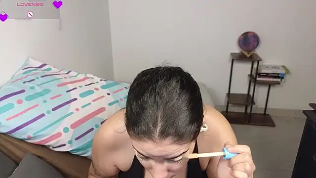 blue__moon_'s Live XXX Chat