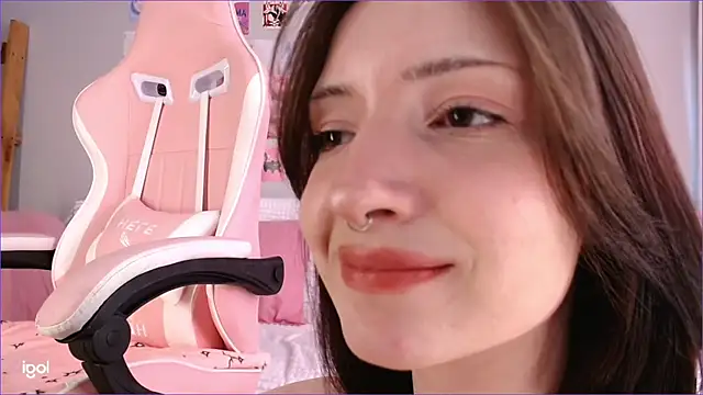 XXX chat uživo modela Lexi_Bottom