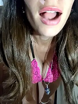 sukinira Live XXX Chat