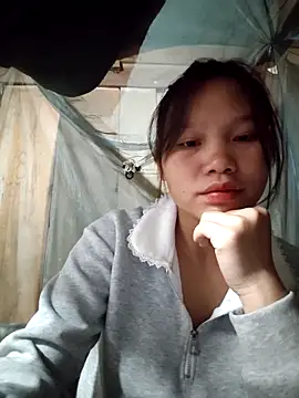 linh-miu99 网络视讯表演