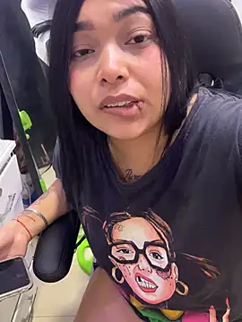 Latin_bigbutt Chat XXX in diretta