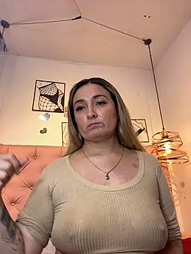 antonella87: απευθείας συνομιλία ΧΧΧ