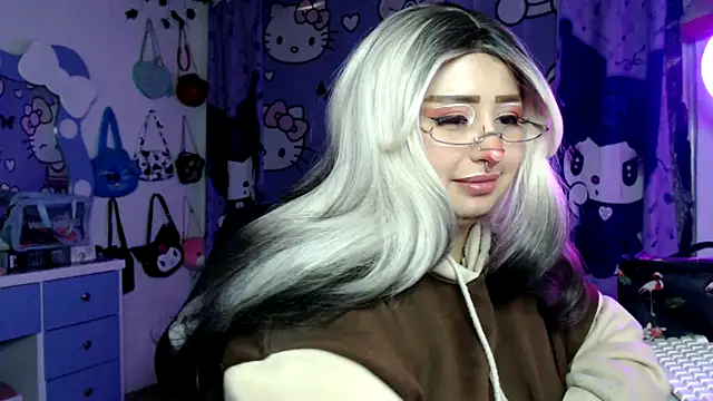 lussyevans24 – Live XXX-chat