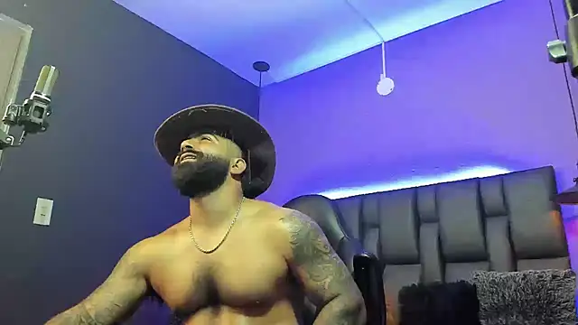 Lyon_vach Adlı Modelin Web Kamerası Şovu