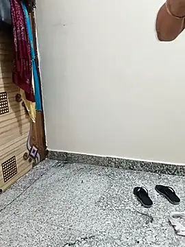 Shanu_Shah élő XXX-chatje