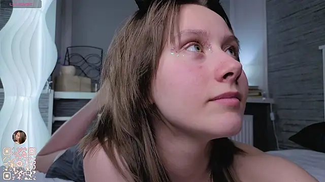 XXX chat uživo modela EthalBuffkin