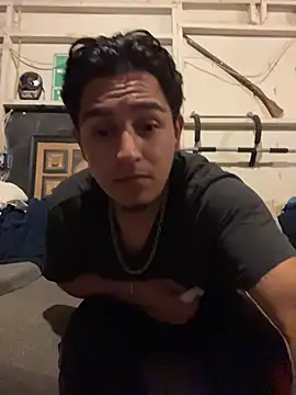 Shankortiz: διαδικτυακό σόου στην κάμερα