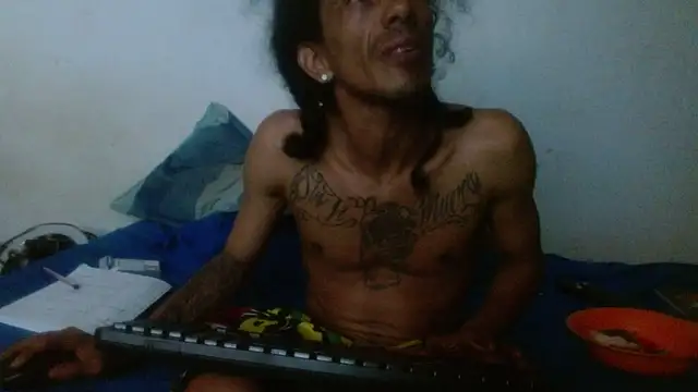 femboy_bigcock Webcam Show