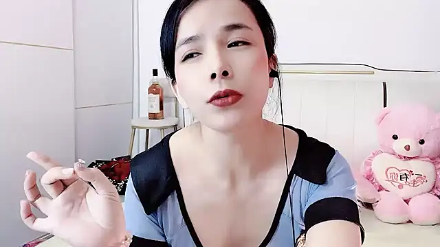 -Jenny-666- élő XXX-chatje