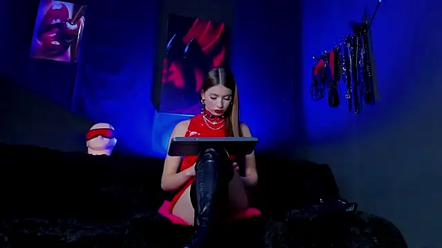 MartinaStones' Live Sex Cam Show