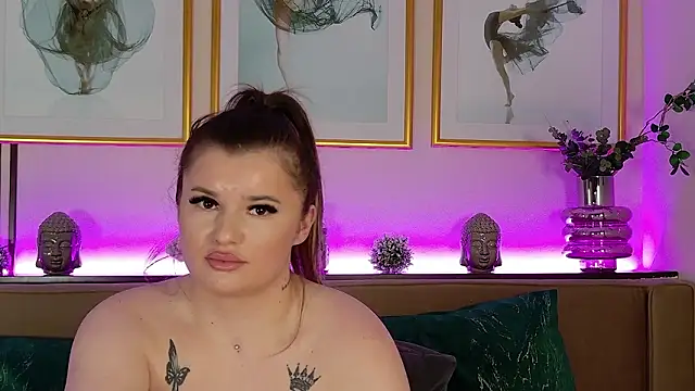 EmilyWess' Live XXX Chat