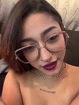 دردشة LilithMonette الجنسية المباشرة