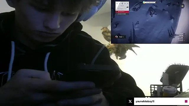 yourwhiteboy1 Adlı Modelin Canlı XXX Sohbeti