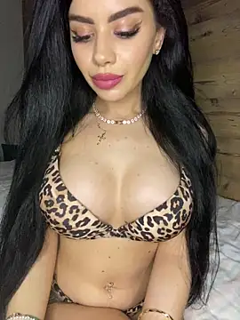 Ameliablack_1 Adlı Modelin Canlı XXX Sohbeti