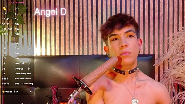 Angeldust19 网络视讯表演