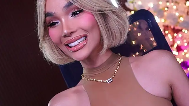 Pokazy przed kamerką – xxforyoureyesonlyxx