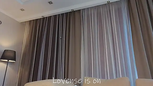 XXX chat uživo modela LurleneRamo