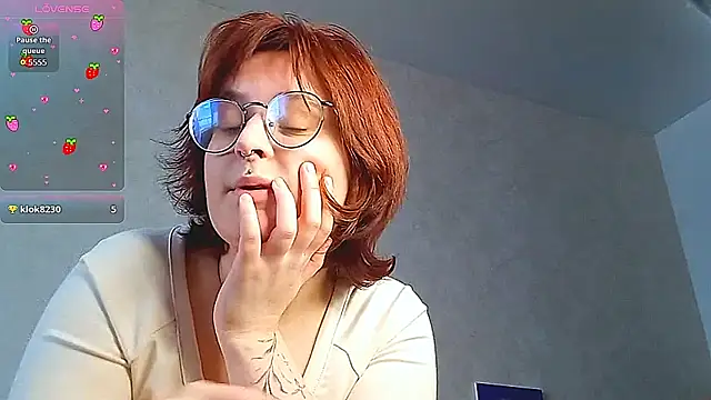 LouiseDew Adlı Modelin Canlı XXX Sohbeti